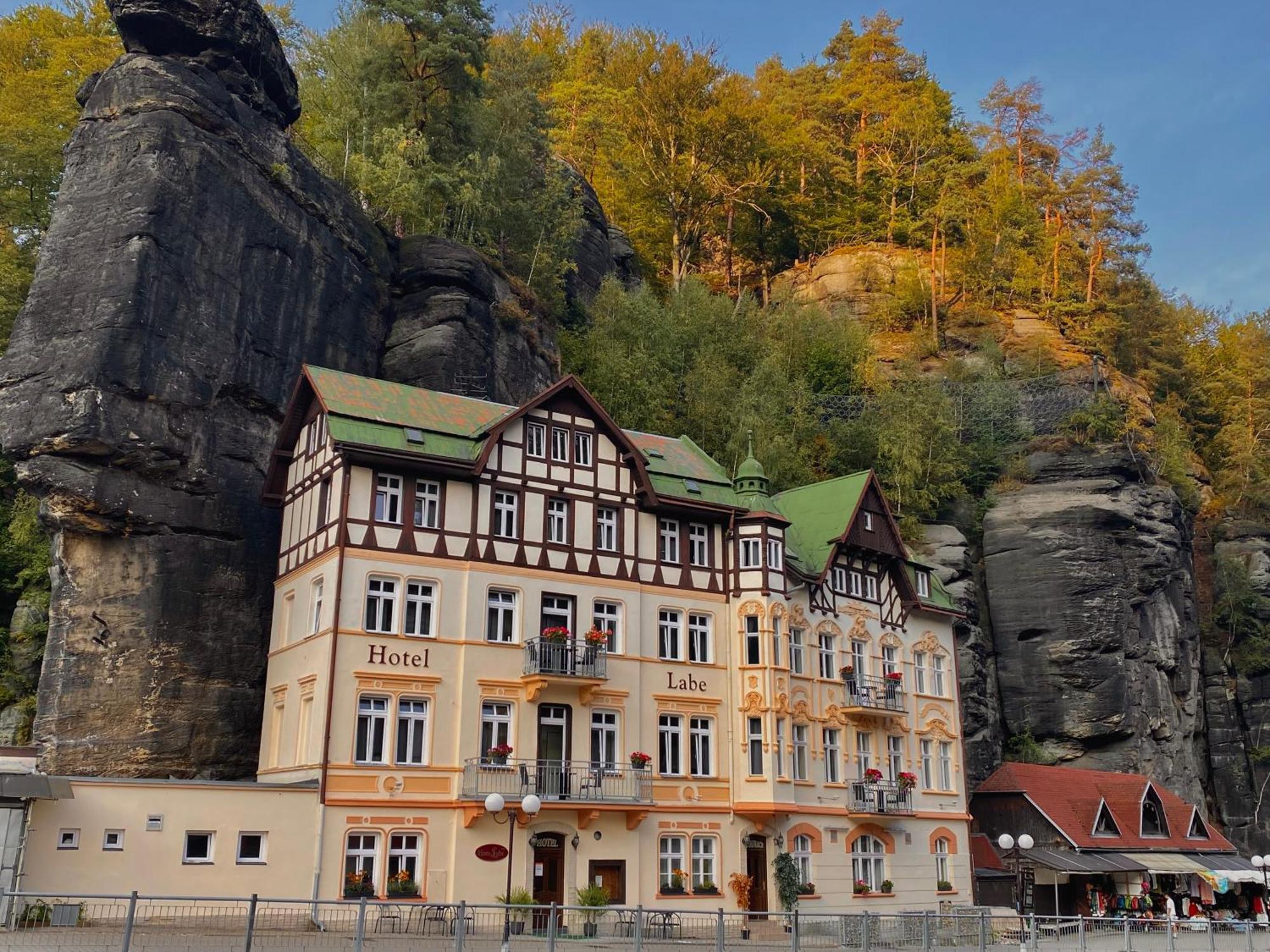 Hotel Labe Hřensko Exteriör bild