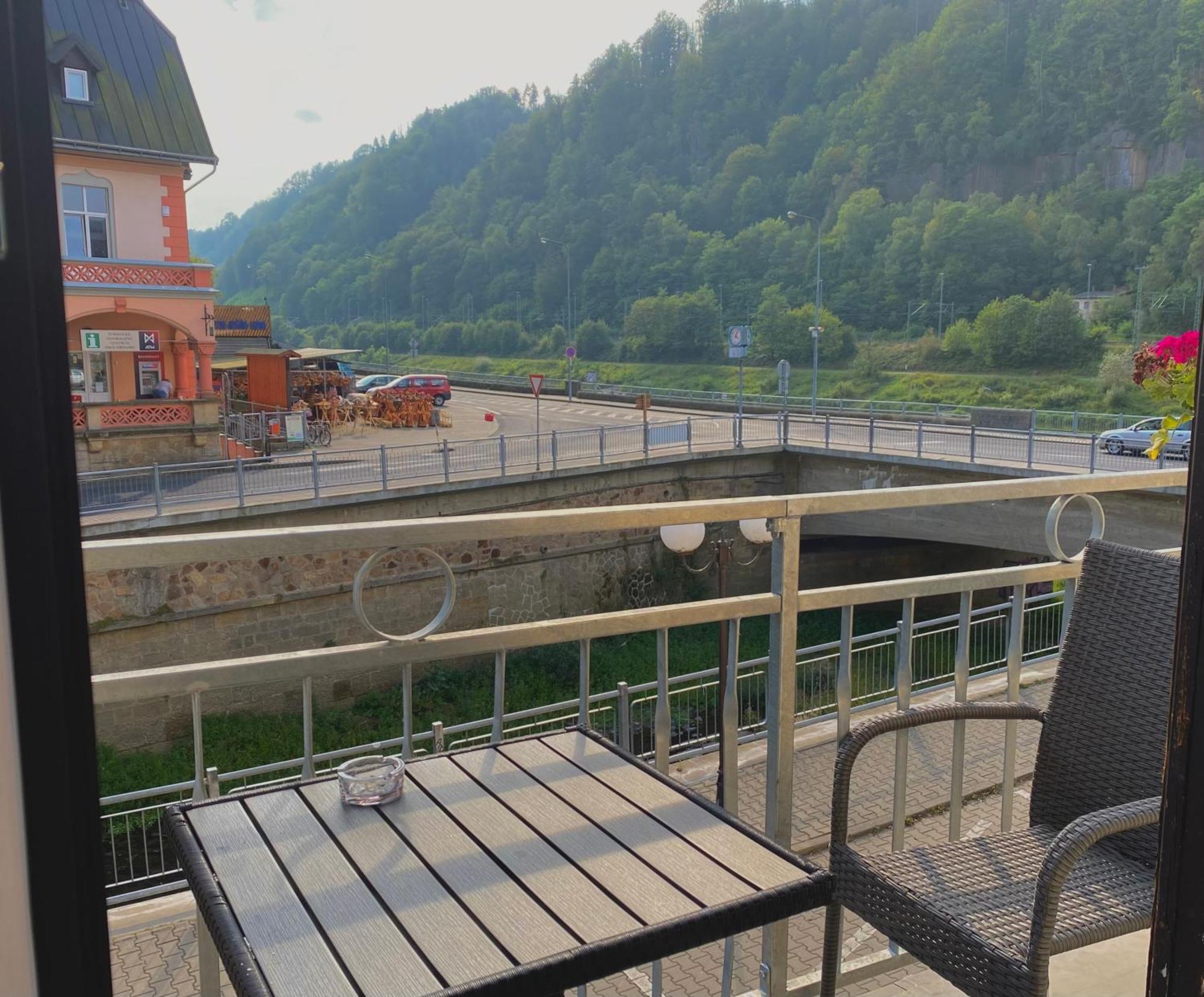 Hotel Labe Hřensko Exteriör bild